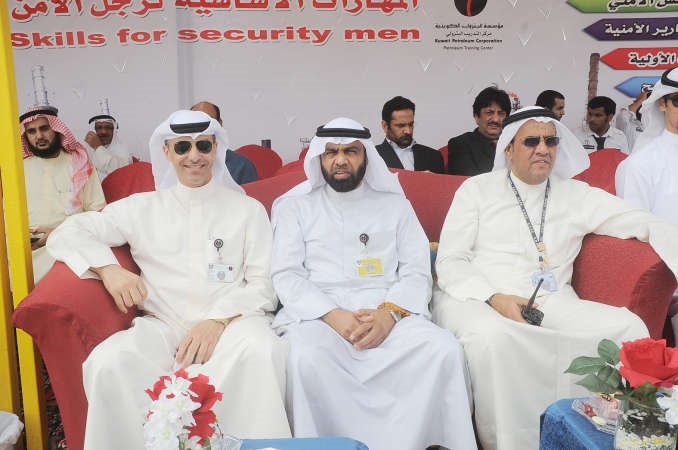 رئيس ضباط الامن سعد العجمي وصلاح الهاجري وعادل المجدلي﻿