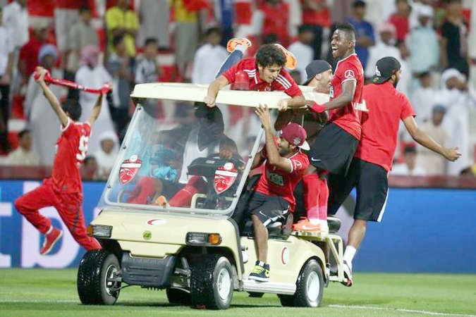فرحة عارمة للاعبي الاهلي عقب الفوز على الوصل