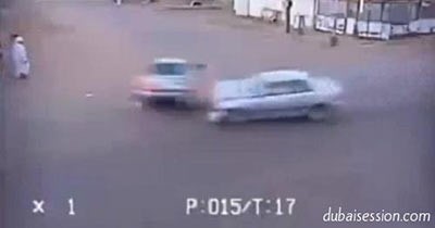 بالفيديو.. شاهد.. أكثر شخص حظاً في العالم