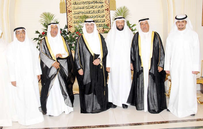 دعلي العمير وسليمان البصيري يباركان للمعرس ووالده وشقيقه محمد الرشود