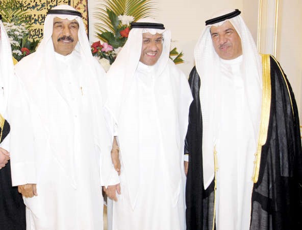 ضرار العسعوسي ودمبارك النويبت يباركان للدكتور راشد الرشود