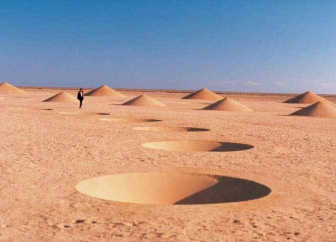 بالفيديو والصور.. إبداع مخفي في الصحراء الشرقية المصرية