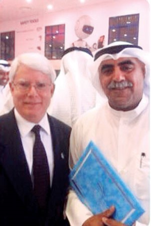 العريعر مع عمدة ميامي