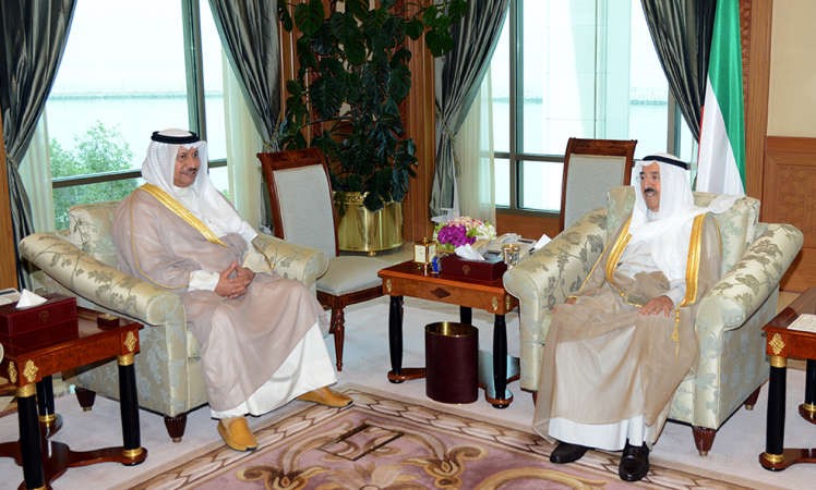 صاحب السمو الامير الشيخ صباح الاحمد مستقبلا سمو رئيس مجلس الوزراء الشيخ جابر المبارك ﻿