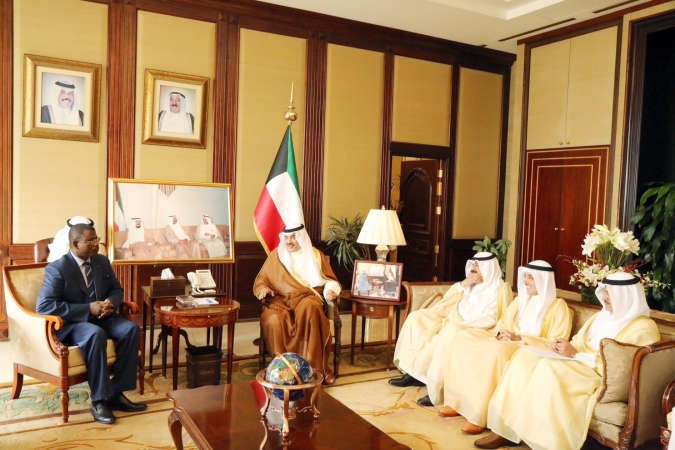  الشيخ صباح الخالد مستقبلا سفير جمهورية بوركينا فاسو الجديد﻿