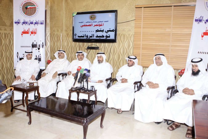 المتحدثون خلال المؤتمر الصحافي	محمد هاشم﻿