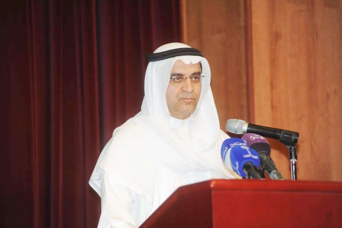 احمد المليفي متحدثا
