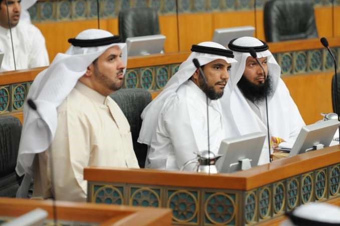 داحمد بن مطيع ودحسين قويعان وحمدان العازمي