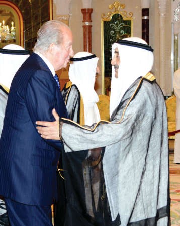 ومرحبا برئيس مجلس الامة السابق جاسم الخرافي﻿