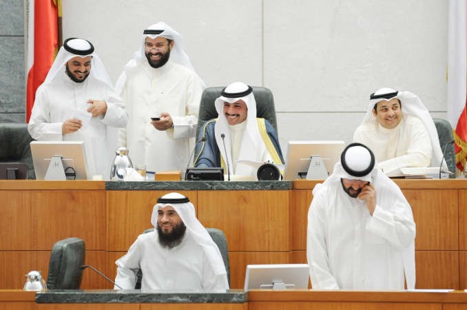 رئيس مجلس الامة مرزوق الغانم وامين السر يعقوب الصانع ودعلي العمير ودمحمد الحويلة وسعدون حماد على المنصة ويبدو الامين العام علام الكندري هاني الشمري