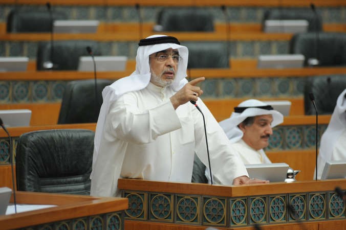 عدنان عبدالصمد متحدثا
