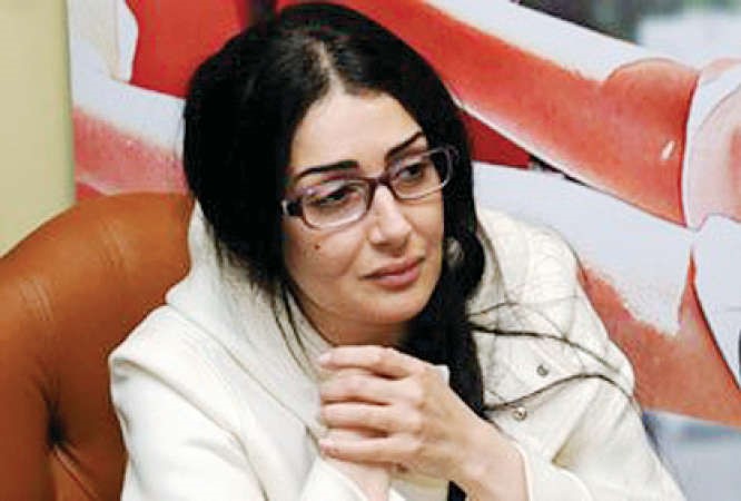 غادة عبدالرازق 