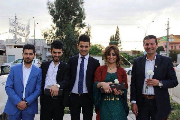 بالصور.. برواس حسين تُفاجئ جمهورها بـ"لوك " جديد وجذاب