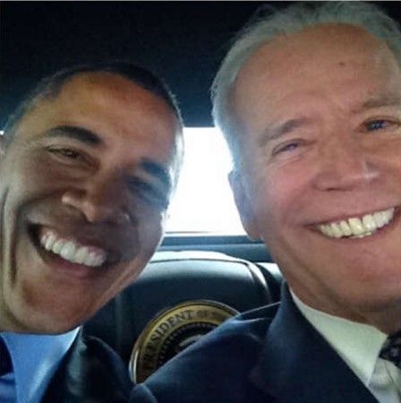 بالصور.. ولا يزال «أوباما» مولعًا بالـ selfie