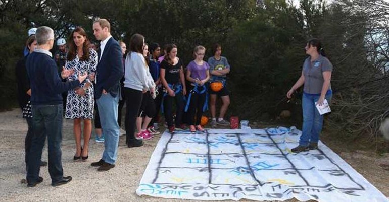 بالصور.. الأمير وليام يعرّض نفسه للخطر في الجبال الزرقاء  