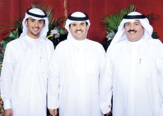 الشيخ دعيج الخليفة يبارك للاعلامي عامر العجمي ونجله الملازم عبدالرحمن