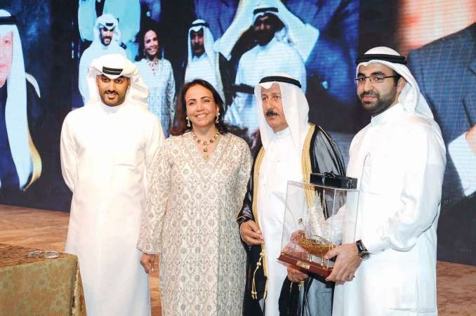 محمد سعود البشارة وجواد بوخمسين وفوزية مبارك الحساوي وعبدالعزيز سعود البشارة