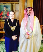 د عصام الفليج والمستشارة فيكي بريستلي