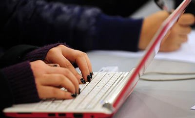 تركيا تهدد بالانسحاب من "الويب"