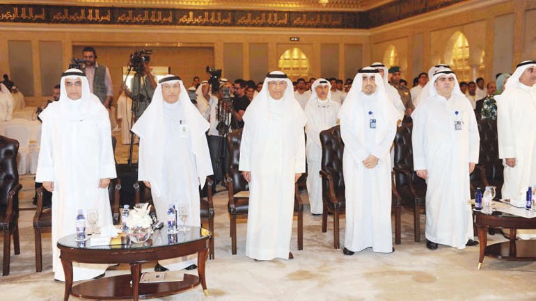 احمد المليفي دراشد النويهض خلال الافتتاح﻿