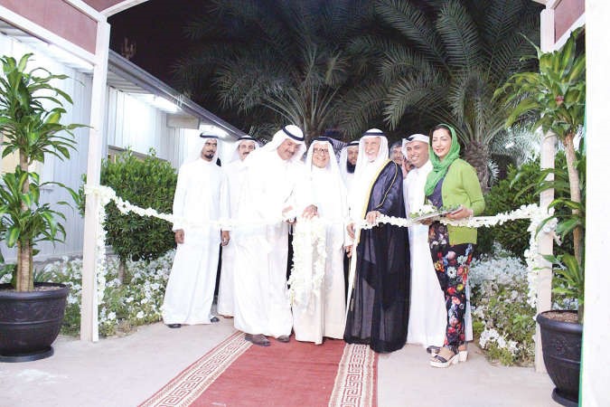 حمود الحمدان وداحمد الاثري وفهد المعجل وعبدالعزيز الغنام خلال الافتتاح﻿