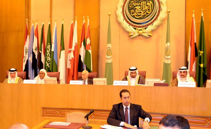 رئيس الاتحاد البرلماني العربي ورئيس مجلس الامة مرزوق الغانم مع امين عام جامعة الدول العربية نبيل العربي ورئيس البرلمان العربي احمد الجروان اثناء جلسة البرلمان العربي	ناصر عبدالسيد﻿