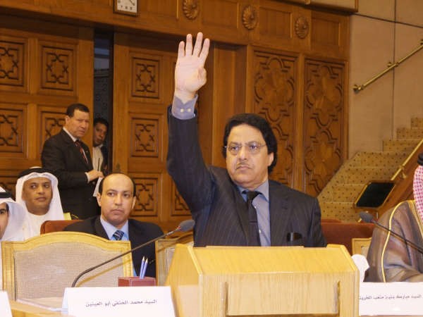 نائب رئيس مجلس الامة مبارك الخرينج في مداخلة خلال الجلسة﻿
