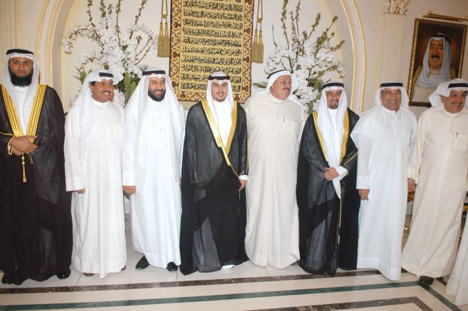 وليد الجاسم ودعلي العمير وراشد الردعان يهنئون