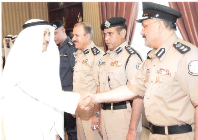 الفريق احمد الرجيب لدى استقباله لقيادات الامن ﻿