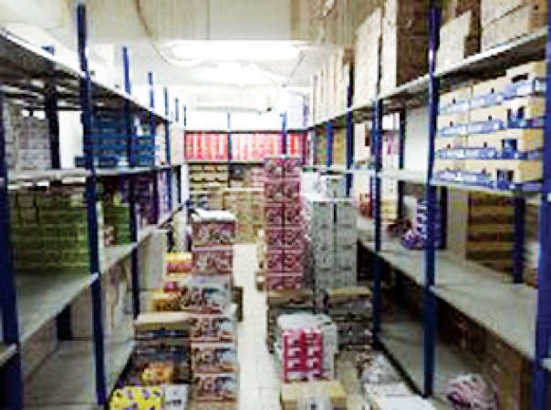 تكثيف الرقابة على المخازن