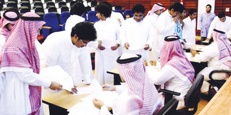 المسرحون من الخاص انقذوا عائلاتنا من الضياع