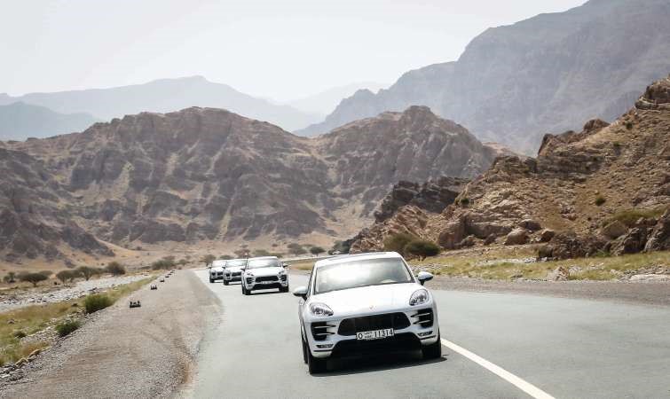 بورشه مكان.. أسطورة تسير على الأرض