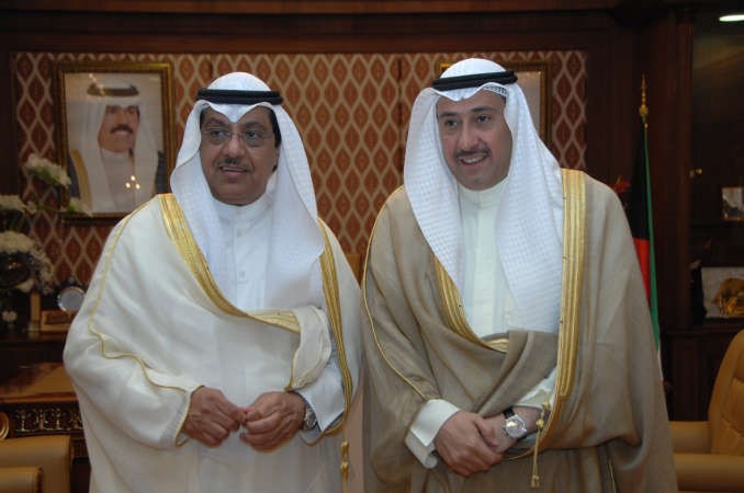 الشيخ فيصل الحمود خلال استقباله مبارك الخرينج﻿