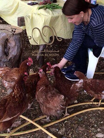 بالصور.. ماجدة الرومي تقضي يوماً ريفياً بين أحضان الطبيعة