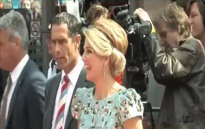 بالفيديو.. سياسي هولندي يتحرش بالملكة بشكل فاضح اثناء العيد الوطني ويثير ضجة عارمة
