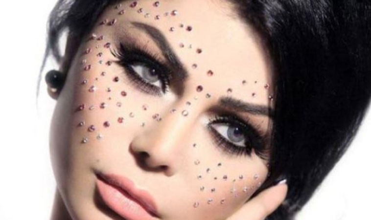 هيفا هي عضوة لجنة تحكيم في برنامج شكلك مش غريب