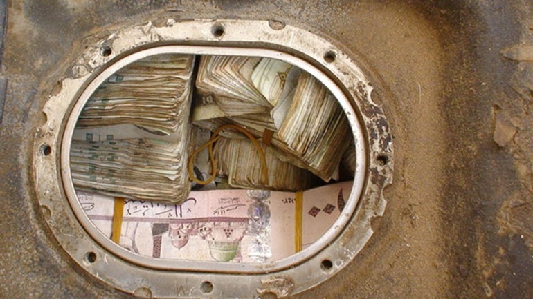 بالصور.. إحباط تهريب 4.5 مليون ريـال
