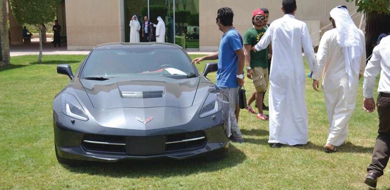 شفروليه الغانم تشارك في اليوم المفتوح لـ «التطبيقي»