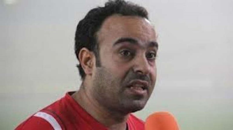 عادل عقلة