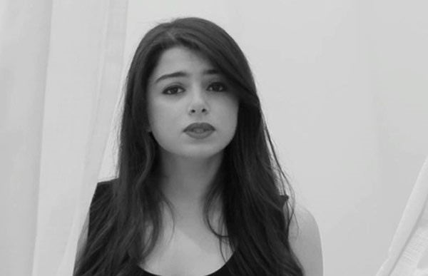 بالفيديو والصور.. ابنة عاصي الحلاني تطلق كليبًا على "اليوتيوب" من تصويرها وإخراجها