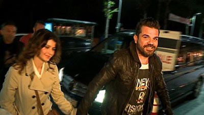 بالصور.. بعد الأصفر.. خطيب بيرين سآت ببنطلون أحمر في عيد ميلاد صديقهما