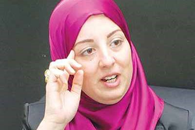 بالفيديو.. التليفزيون المصري يمنع اول مذيعة محجبة من الظهور