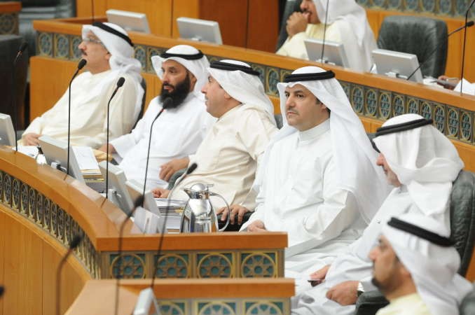 صالح عاشور وسلطان الشمري وممحمد الهدية وسعود الحريجي وكامل العوضي
