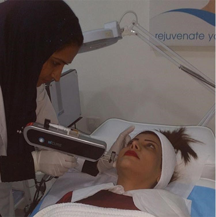 صورة: إلهام الفضالة تخضع لجلسة تنظيف بشرة 