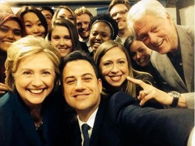Selfie خاصة بعائلة Clinton