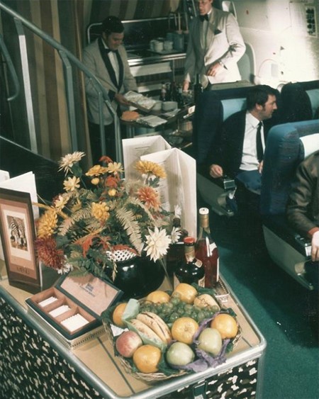 بالصور .. تعرف كيف تطورت رحلات الخطوط البريطانية منذ عام 1974 وحتى الآن