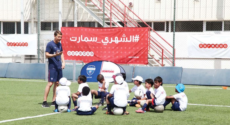 توجيهات وتعليمات لتطوير اداء اللاعبين النشء
