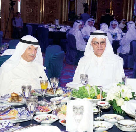 يعقوب يوسف الفليج وعبدالمحسن الثويني ﻿