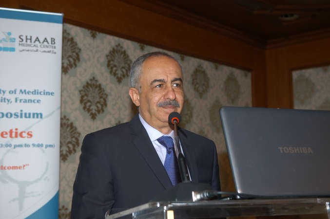 د شفيق صالح يتحدث خلال المؤتمر