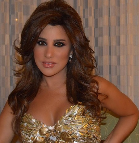 بالصور.. على غرار إليسا.. نجوى كرم تعيد ارتداء فستان مهرجان جرش في واشنطن.. 